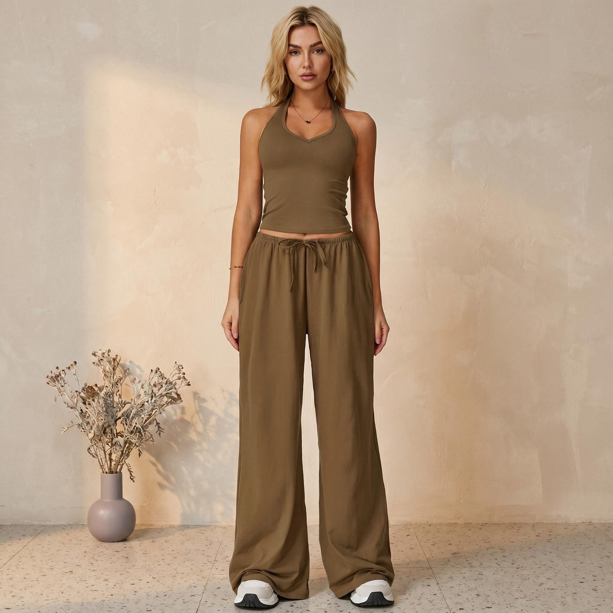 Sporty halter neck top and drawstring pants two-piece set
